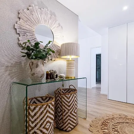 Kerala 49, Deluxe Flat In Historic Center * Peniche