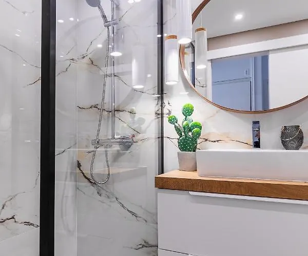 Kerala 49, Deluxe Flat In Historic Center * بينيش